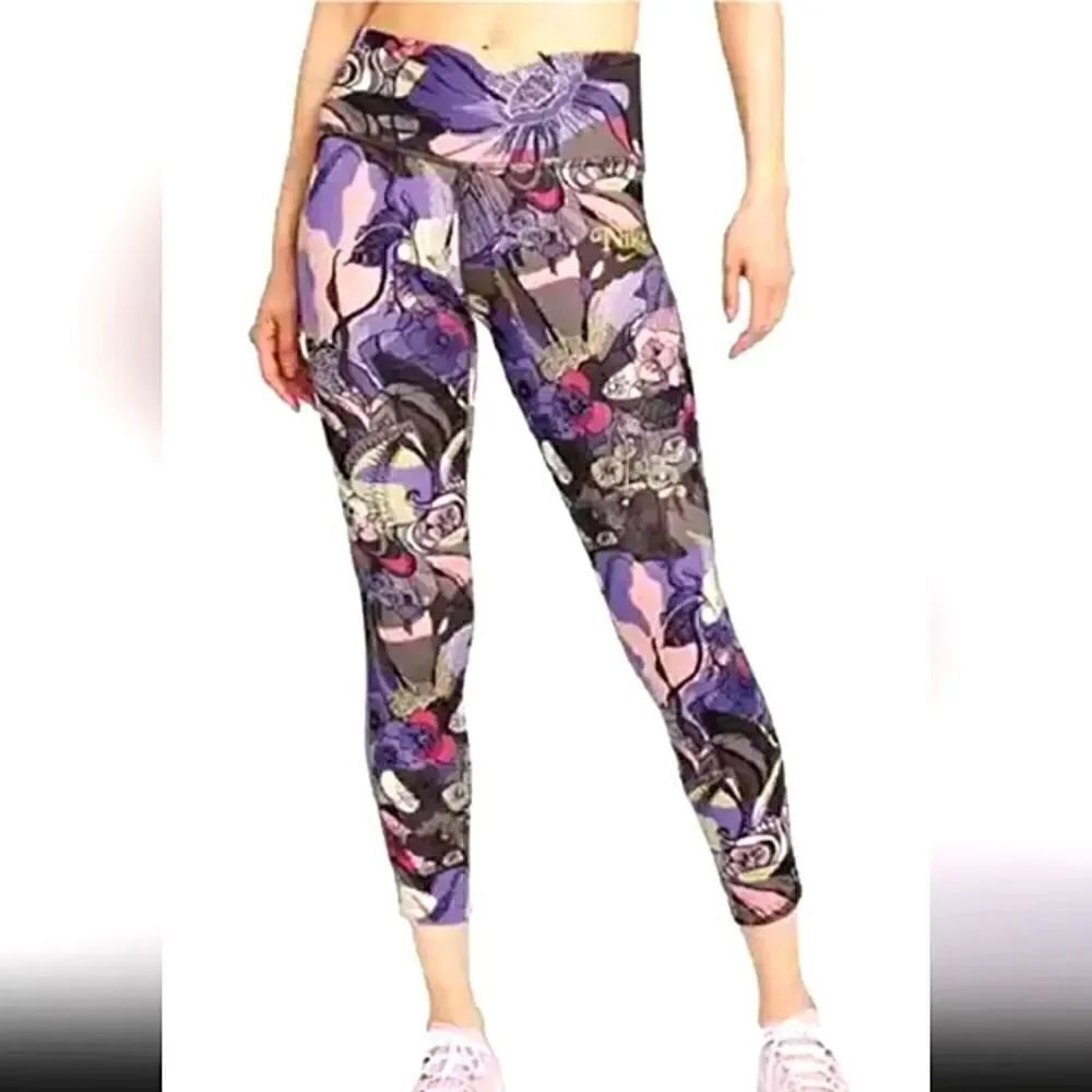 NIKE Dry Fit Leggings Floral Reflective Running Sz XS NWT